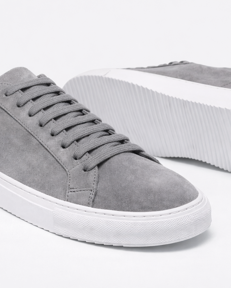 Suède Classic Trainers