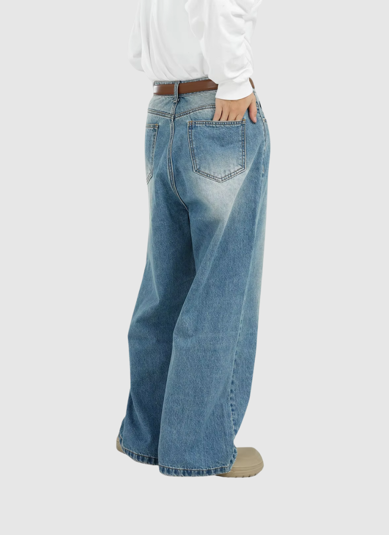 DrapeFade Straight Jeans
